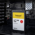 Intenso Interne 2,5" SSD SATA III Top, 256 GB, 550 MB/Sekunden, Schwarz